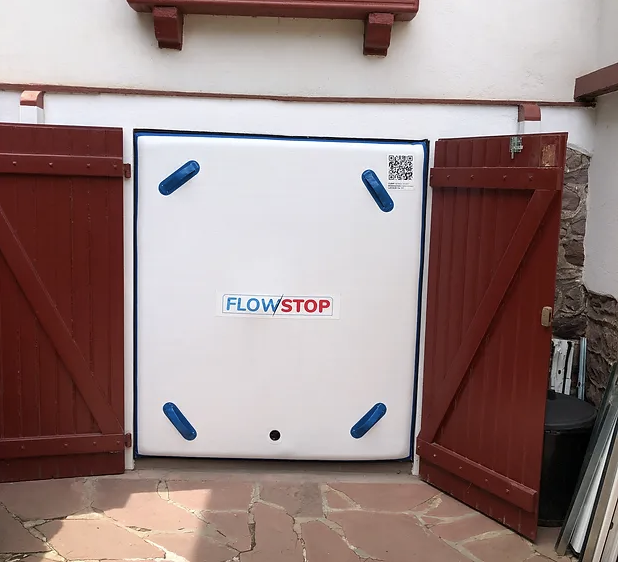 FlowStop: barrera con asas de transporte.